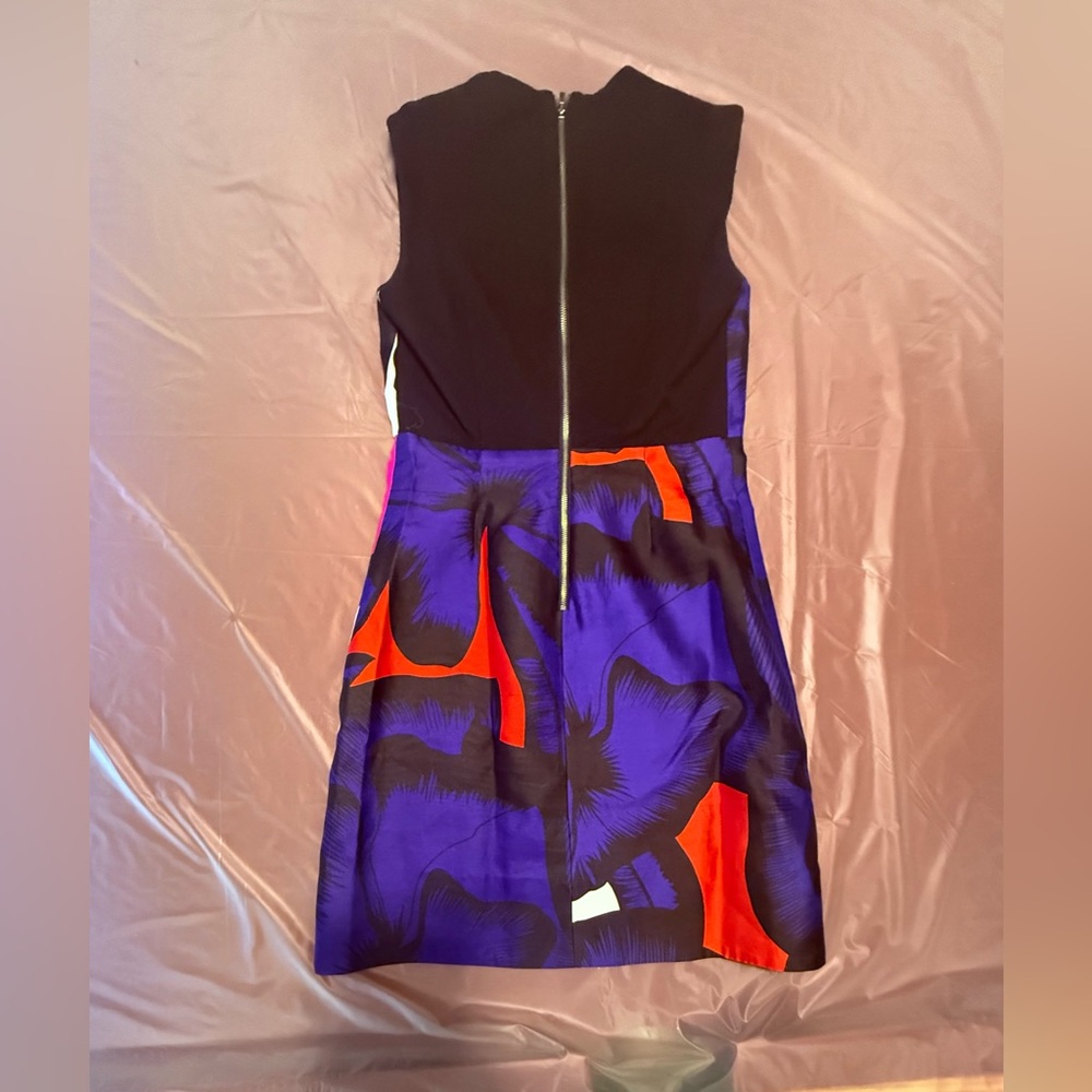DVF Yvette Silk Blend Sleeveless Floral Black Mini Dress Size 0/XS MSRP $495 - Picture 4 of 10